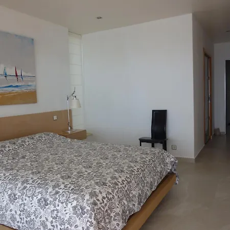 Urlisa Villa *